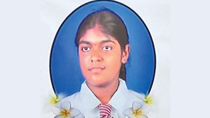 In Vavuniya, the body of a schoolgirl was discovered in a well.